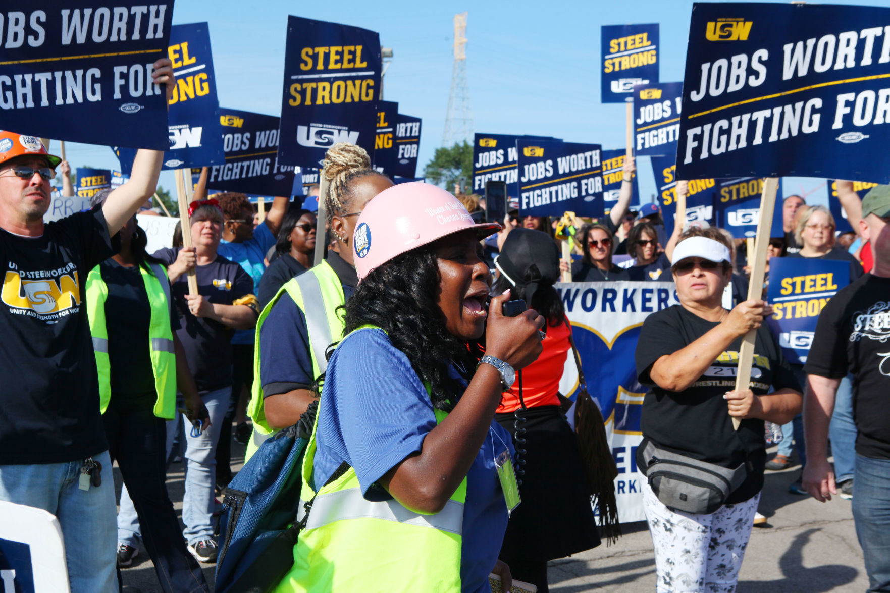 Steelworkers rally in Gary